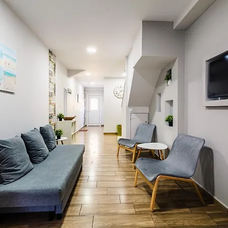 Citysea Fusion, Elegant Gem Minutes From The * Kalamata
