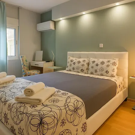 Citysea Fusion, Elegant Gem Minutes From The Kalamata