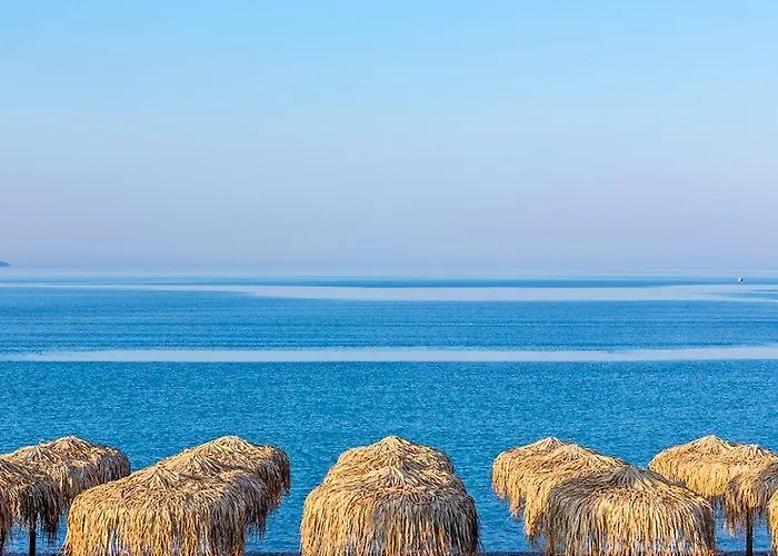 Citysea Fusion, Elegant Gem Minutes From The Apartmán Kalamata